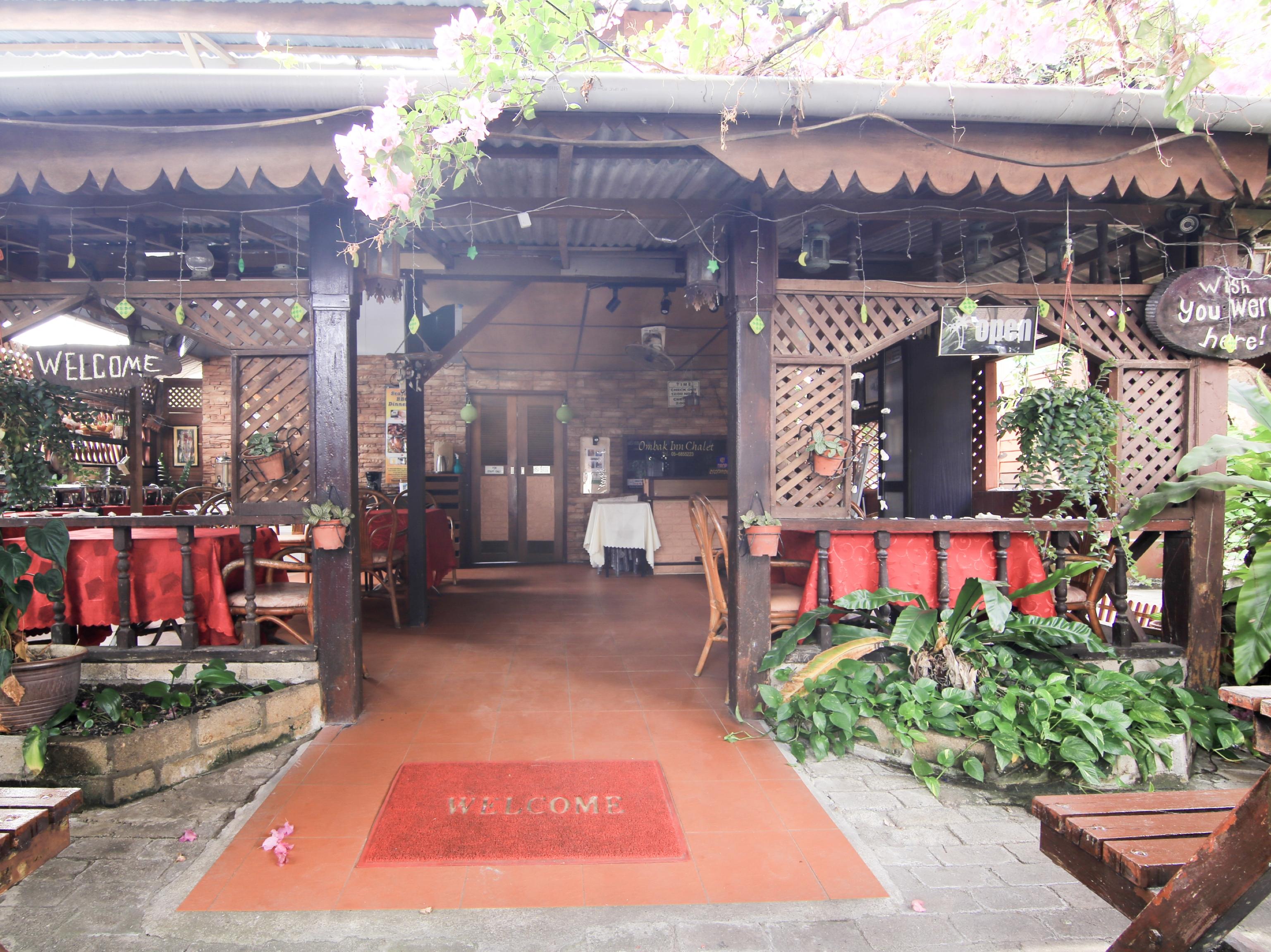 Ombak Inn Chalet Кампунг Телук Нипа Екстериор снимка