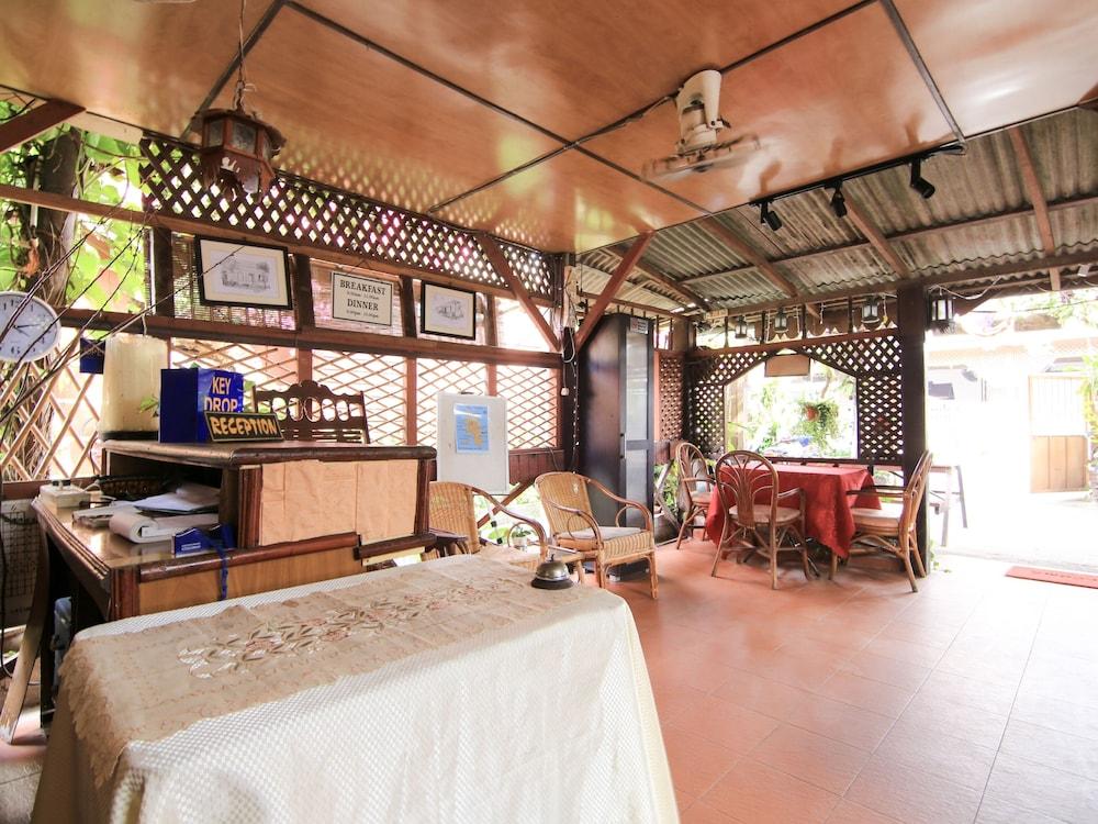 Ombak Inn Chalet Кампунг Телук Нипа Екстериор снимка
