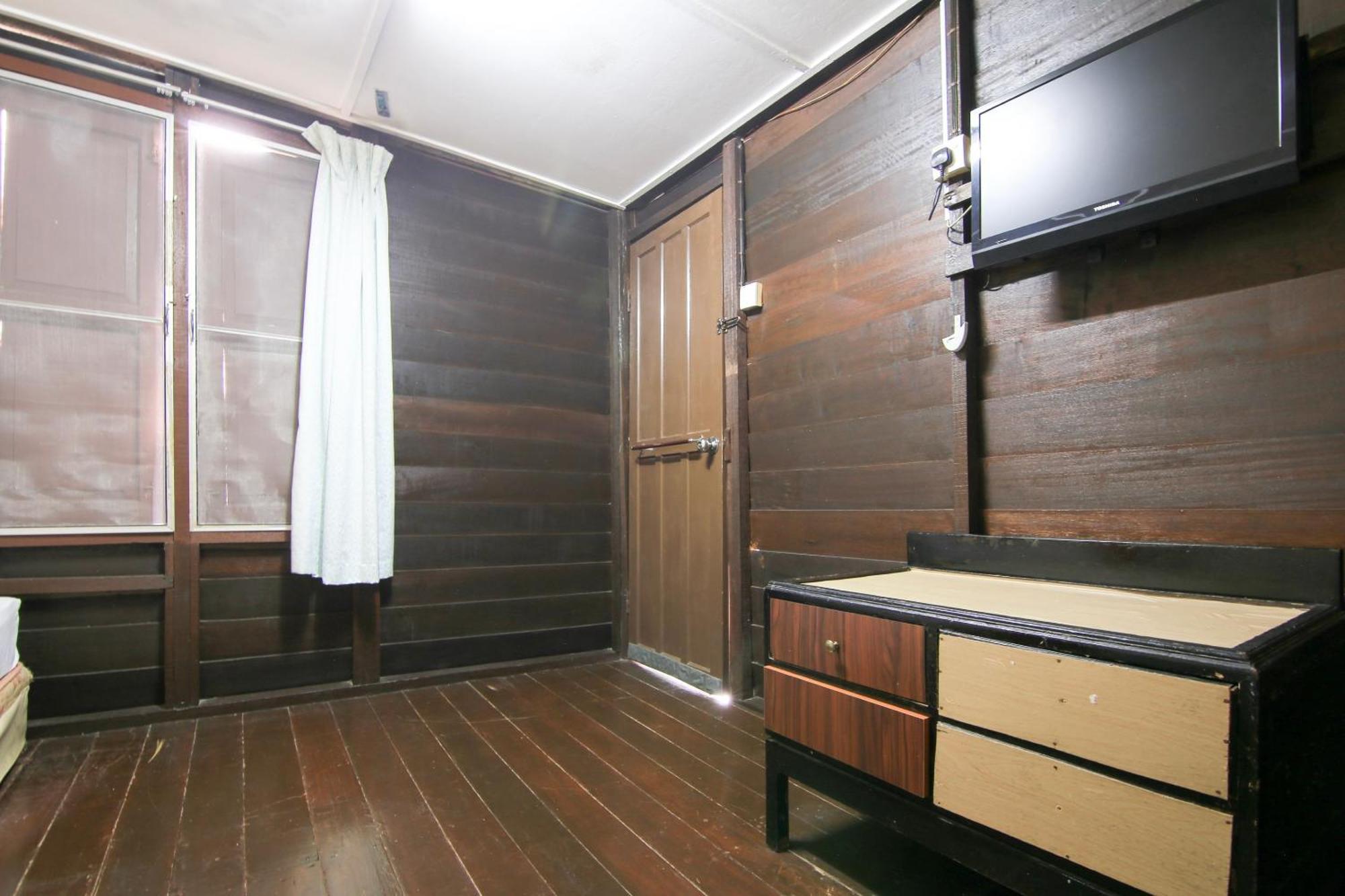 Ombak Inn Chalet Кампунг Телук Нипа Екстериор снимка