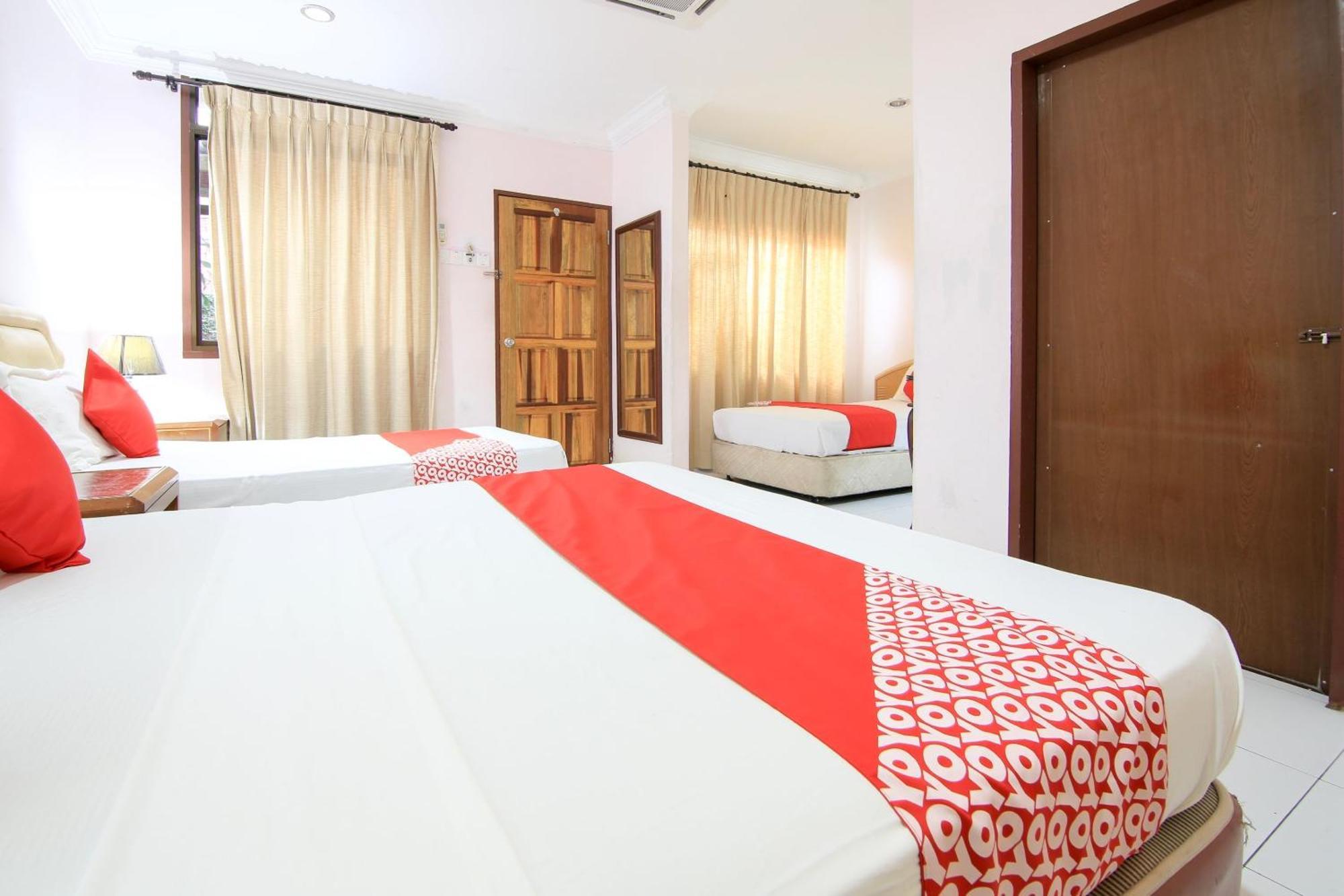 Ombak Inn Chalet Кампунг Телук Нипа Екстериор снимка