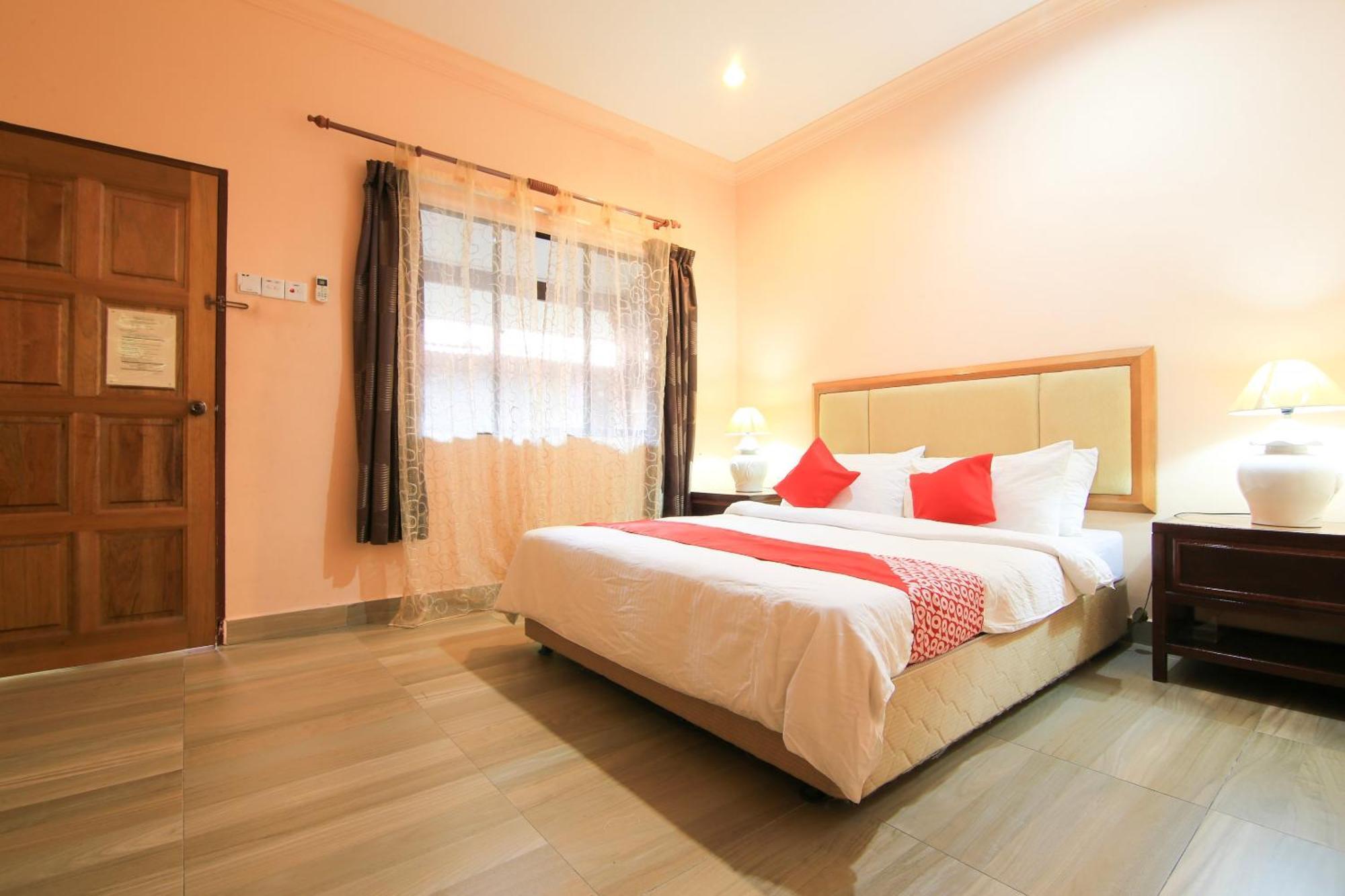 Ombak Inn Chalet Кампунг Телук Нипа Екстериор снимка