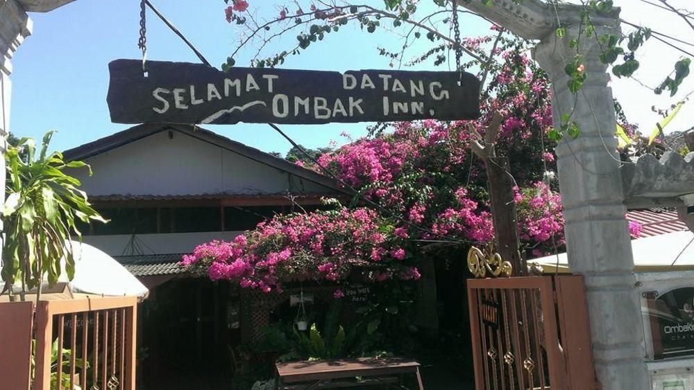 Ombak Inn Chalet Кампунг Телук Нипа Екстериор снимка