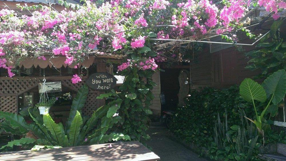 Ombak Inn Chalet Кампунг Телук Нипа Екстериор снимка
